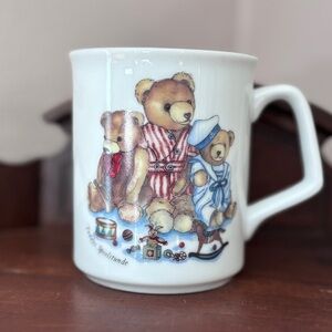 Vintage Reutter Porzellan Teddy Bear Mug “Henry and Friends” Germany 1998